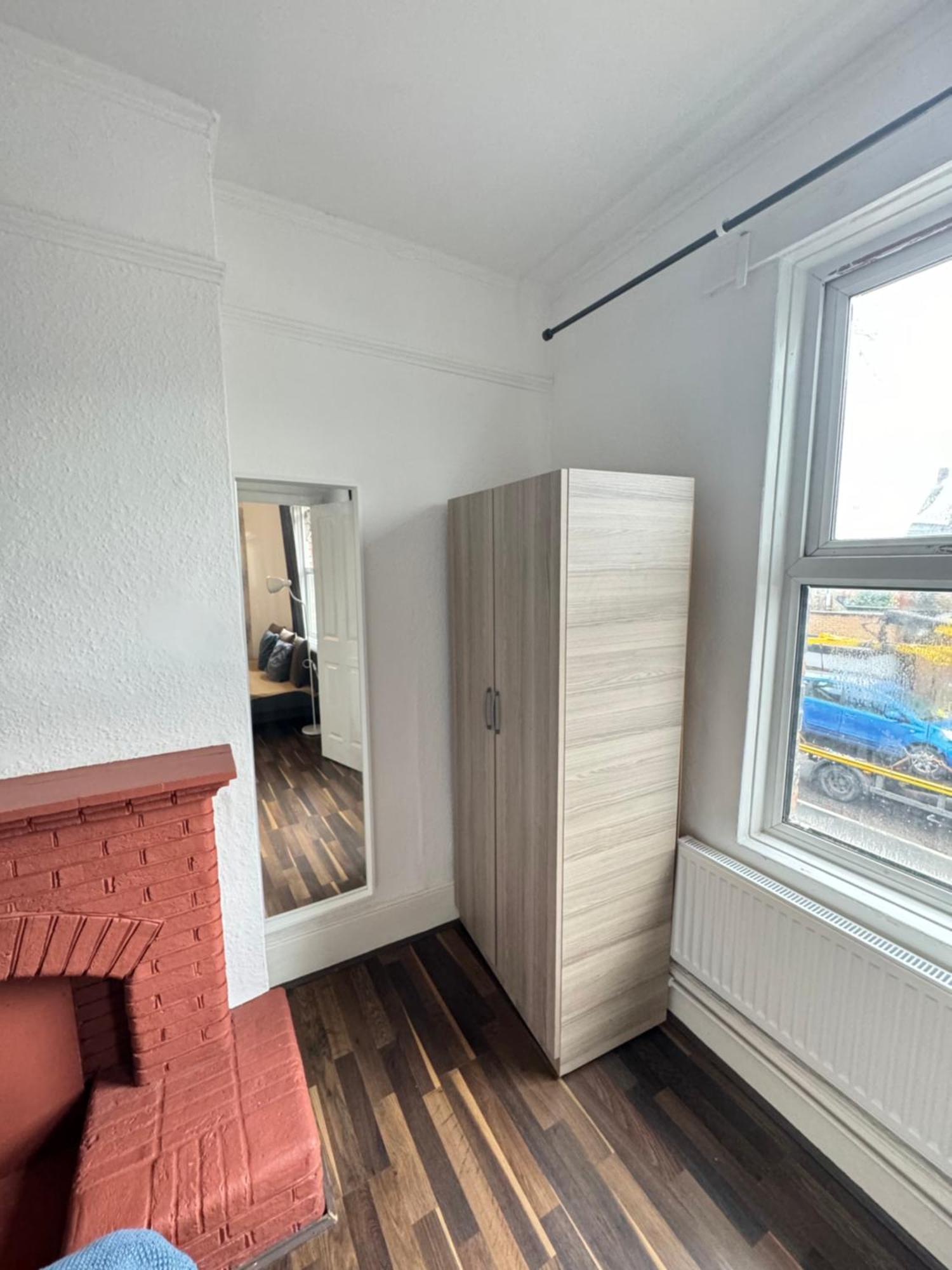 2 Bed Apt Sofa Bed Up To 6 London Exterior photo